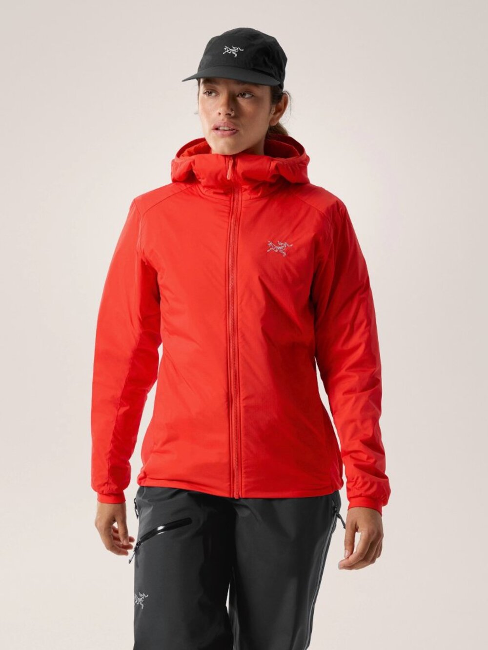 This jacket is in EXCELLENT CONDITION - no signs of use / wear / damage. From a